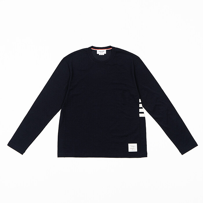 [로로모다] 톰브라운 사선바 네임택 남성 긴팔티 / MJS218A-J0084-415 - Thom Browne