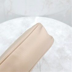 [럭스유] 프라다 리에디션 2000 리나일론 미니백 데저트 베이지 1NE515 썸네일 5