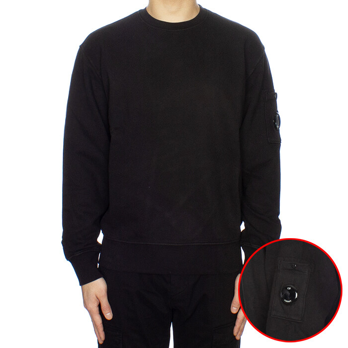 CP컴퍼니 25FW 렌즈 와펜 기모 맨투맨 RFCMSS718A 006372G 999 - CP company