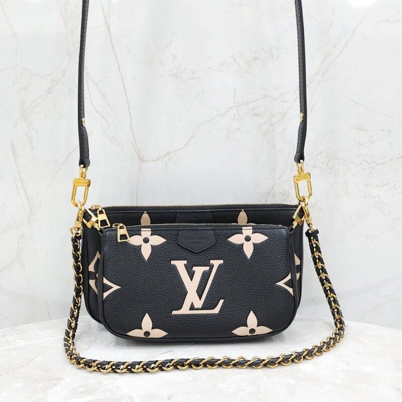 [럭스유] 루이비통 LV 멀티 포쉐트 앙프렝뜨 악세수아 숄더백 M45777 - Louis Vuitton