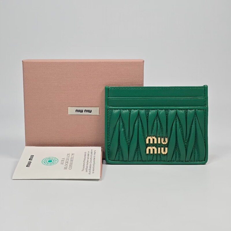 미우미우 마테라쎄 카드지갑 - Miu Miu
