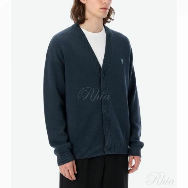 메종키츠네 25 볼드 폭스 헤드 패치 컴포트 가디건 OM00502KT1099 0076 - Maison Kitsune