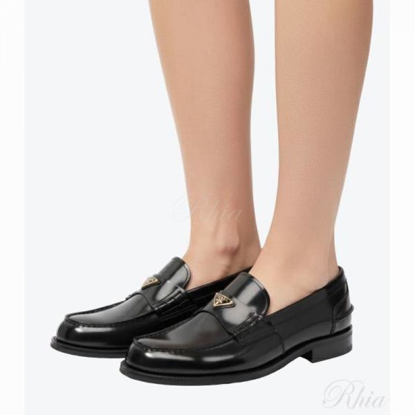 프라다 26FW 브러쉬드 가죽 로퍼 2DB223 F X000 055 F0002 - Prada