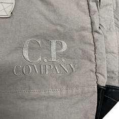 CP컴퍼니 25FW 로고 자수 백팩 그레이 19CMAC121A 110188G 331 썸네일 3