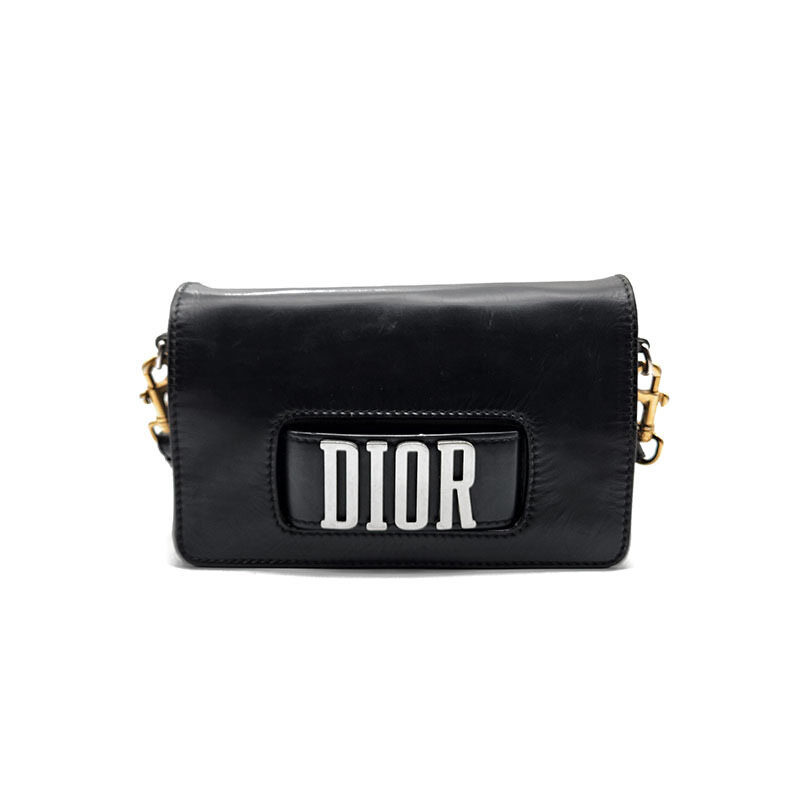 크리스찬 디올 레볼루션 플랩백 L684837 - Christian Dior