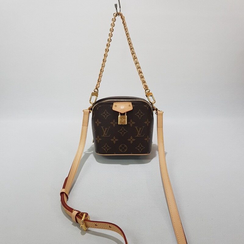 루이비통 M47096 모노그램 저스트 인 케이스 숄더 크로스백  - Louis Vuitton