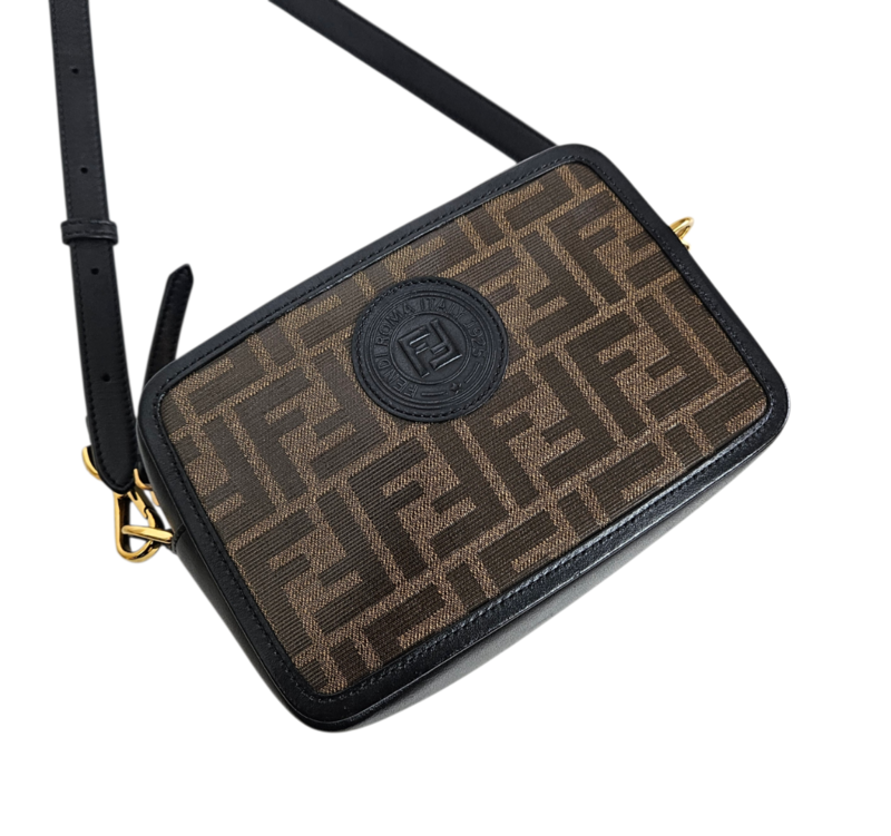 펜디 FF 카메라백  - Fendi