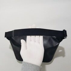 발렌시아가 3D 로고 레더 벨트백 552375 썸네일 5