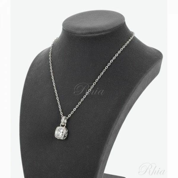 스와로브스키 벌스스톤 펜던트 네크리스 5651704 - Swarovski