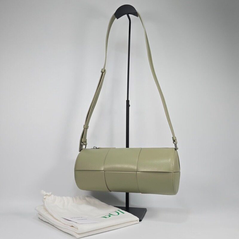 보테가베네타 미디움 카네트 숄더백  - Bottega Veneta