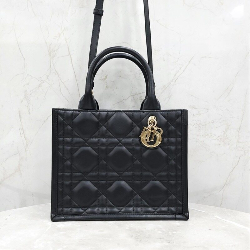 [럭스유] 디올 북토트 레더 스몰백 블랙 매크로 까나쥬 M1325OWHP - Christian Dior