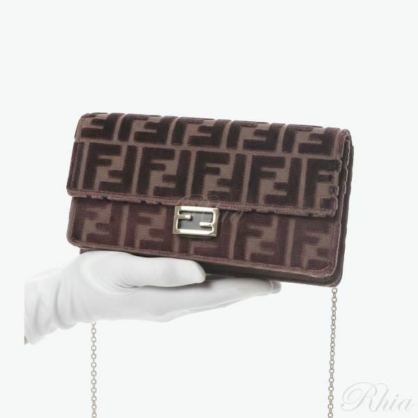펜디 바케트 체인 지갑 8M0498 AT14 F0L1B 바게트 - Fendi