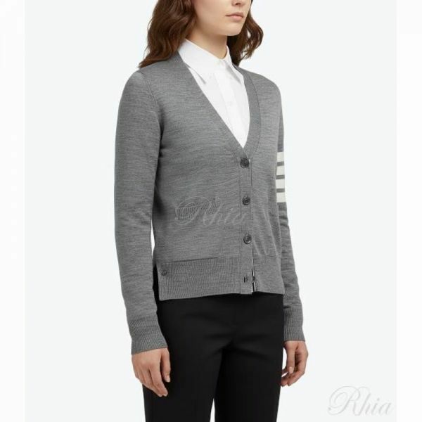톰브라운 26SS 파인 메리노 울 4 바 릴렉스 핏 가디건 FKC334A Y1014 055 - Thom Browne