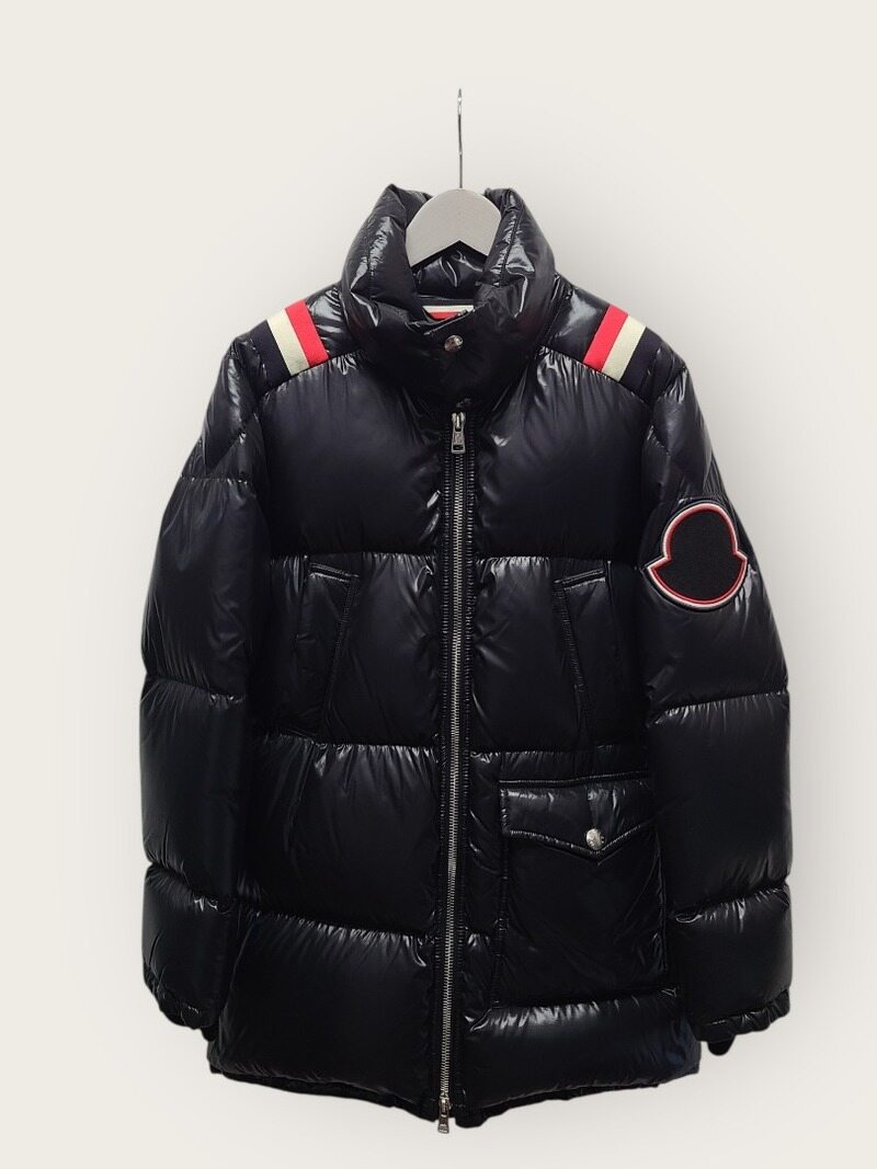 [중고명품/루이스잇] 1 / 몽클레어 블랙 만코라 삼선 빅 로고 패딩점퍼 - Moncler