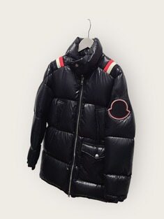 [중고명품/루이스잇] 1 / 몽클레어 블랙 만코라 삼선 빅 로고 패딩점퍼 썸네일 1