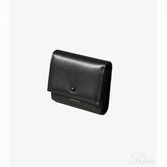지방시 샤이니 레더 데이 지갑 BB60P9B2AE 001 썸네일 1