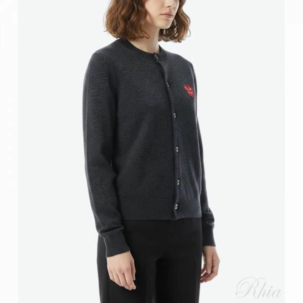 꼼데가르송 26SS 라운드 넥 더블 버건디 엠블럼 니트 AX N075 051 2 - Comme des Garcons