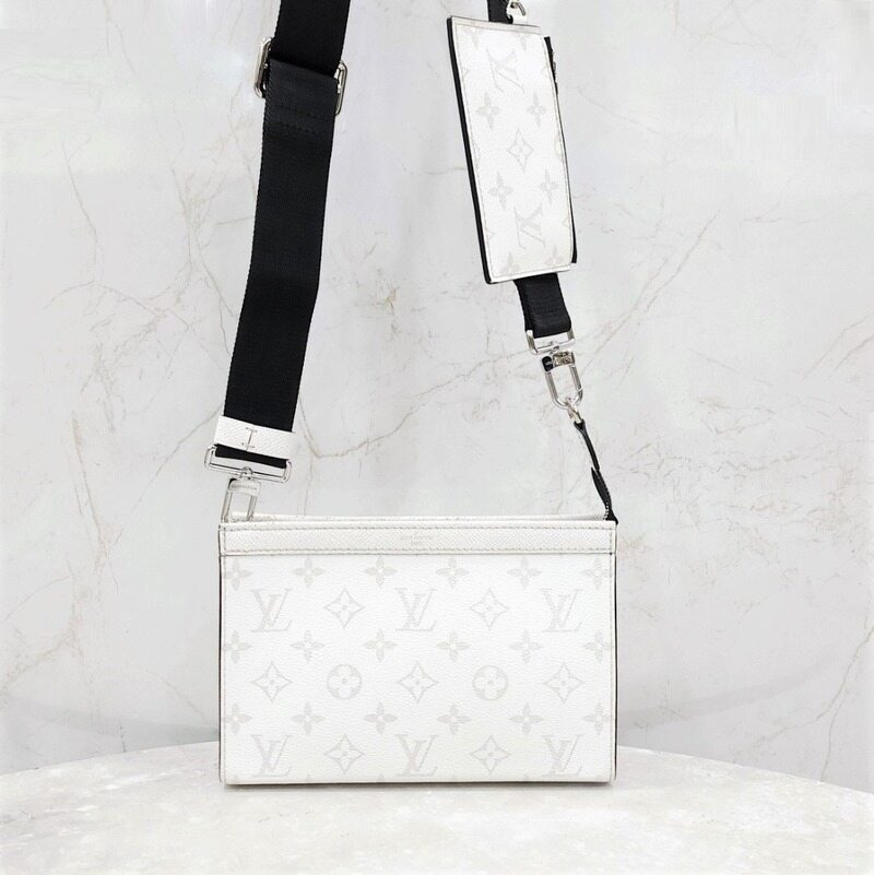 [럭스유] 루이비통 LV 가스통 웨어러블 월릿 크로스백 M30935 - Louis Vuitton