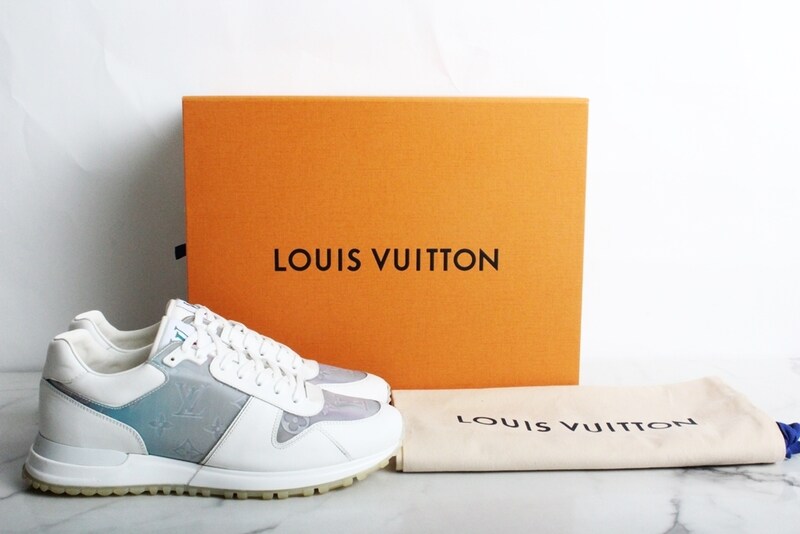 루이비통 남성 로우탑 스니커즈 루이비통 프리즘 런어웨이 스니커즈 6(245-250) S - Louis Vuitton