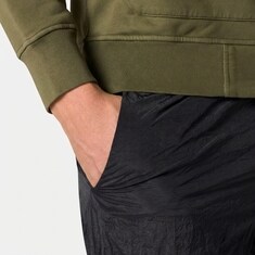 26SS 스톤아일랜드 B10004 레귤러 핏 포켓 디테일 스윔 팬츠 블랙 L1S15B100004S0043V0029 썸네일 3