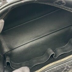 루이비통 토일렛 파우치 GM 블랙 M46578  썸네일 3