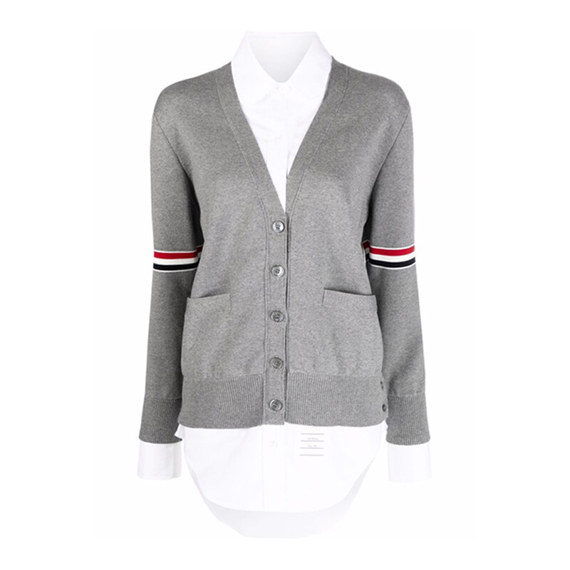 톰브라운 RWB 암밴드 옥스퍼드 브이넥 가디건 라이트그레이 FKC456A Y3007 055 - Thom Browne