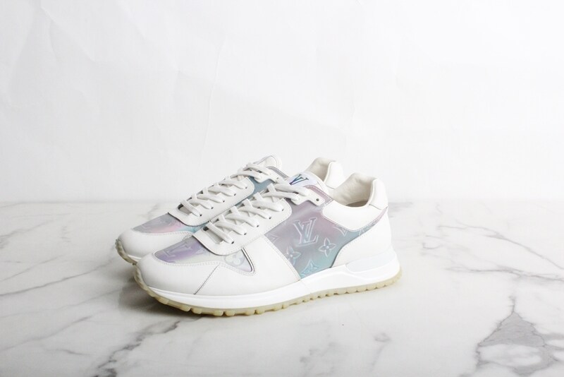 루이비통 남성 로우탑 스니커즈 루이비통 프리즘 런어웨이 스니커즈 6 (245-250) S - Louis Vuitton