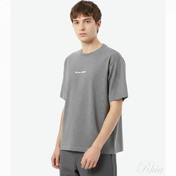 메종키츠네 로고 라인 핸드라이팅 오버사이즈 티셔츠 OM00122KJ0119 H131 - Maison Kitsune