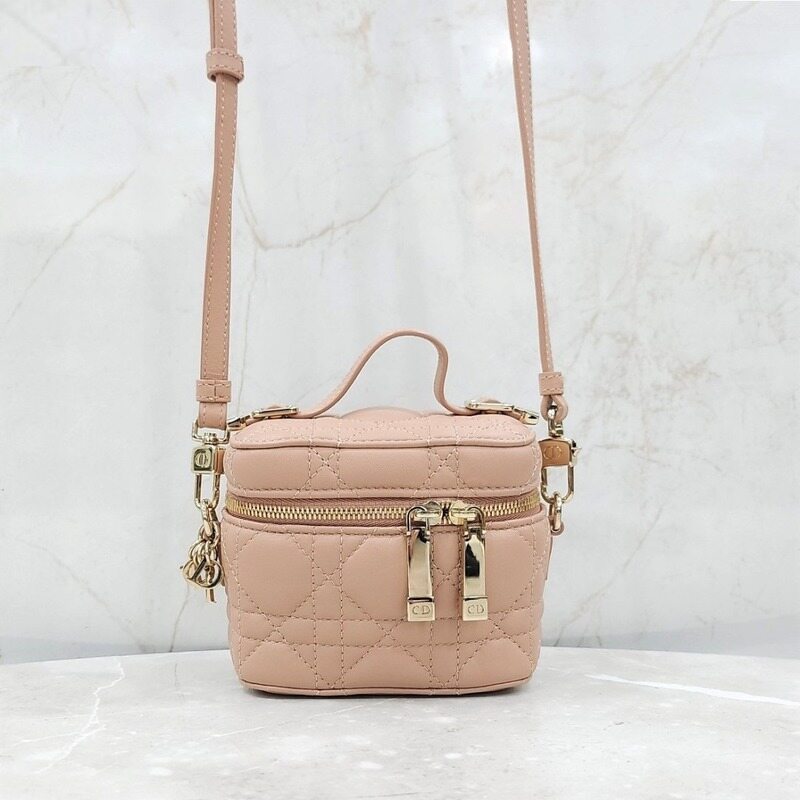 [럭스유] 디올 레이디 디올 마이크로 베니티 케이스 S0935ONMJ - Christian Dior