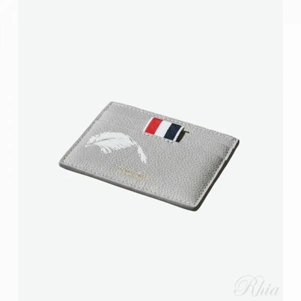 톰브라운 페더 프린트 페블 그레인 싱글 카드 홀더 MAW020L E1353 055 - Thom Browne