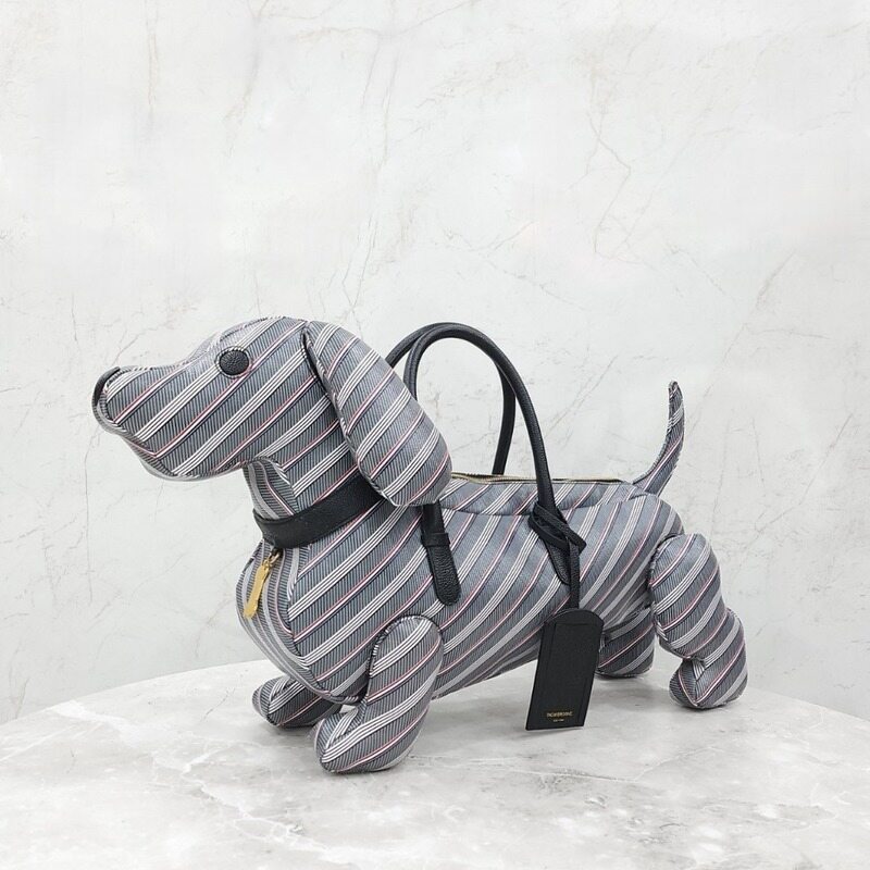 [럭스유] 톰브라운 페블 그레인 헥터 로고 프린트 토트백 라지 MAG050A - Thom Browne