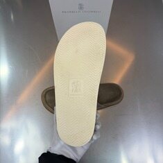 브루넬로 쿠치넬리 스웨이드 슬라이드 샌들 슬리퍼 썸네일 2