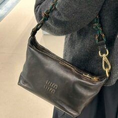 [비엔비명품관] MIU MIU 미우미우 여성 파우치 토트백 썸네일 3