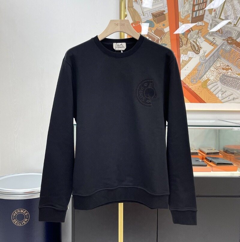 [더럭스] 에르메스 패치 크루넥 스웨트셔츠 블랙 H657770 - Hermes