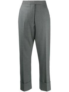 26SS 톰브라운 클래식 트윌 울 백스트랩 팬츠 FTC337A00626035 MED GRAY DOM 썸네일 1