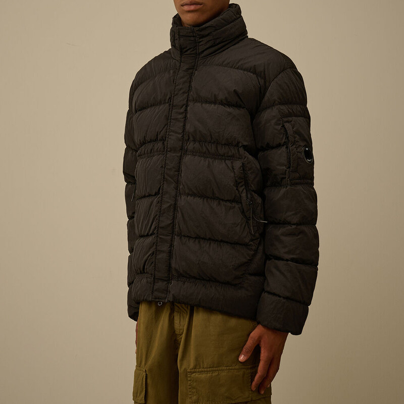 25FW 씨피컴퍼니 크롬 R 패딩 블랙 19CMOW012A 005904G 999 - CP company