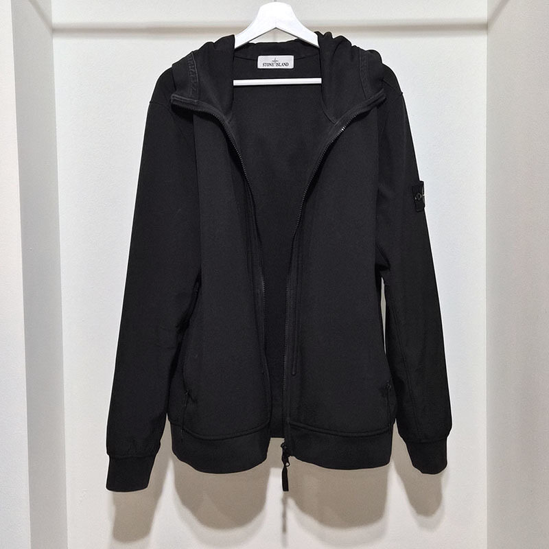 스톤아일랜드 소프트쉘 바람막이 L130357 - Stone Island