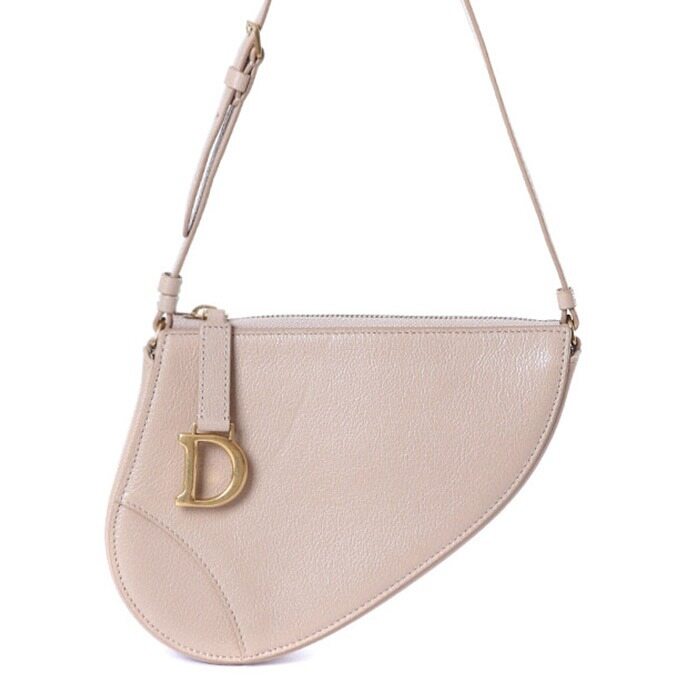 디올 앤틱 골드 D로고 새들 로데오 미니 숄더백/S5909CCEH M55UU - Christian Dior