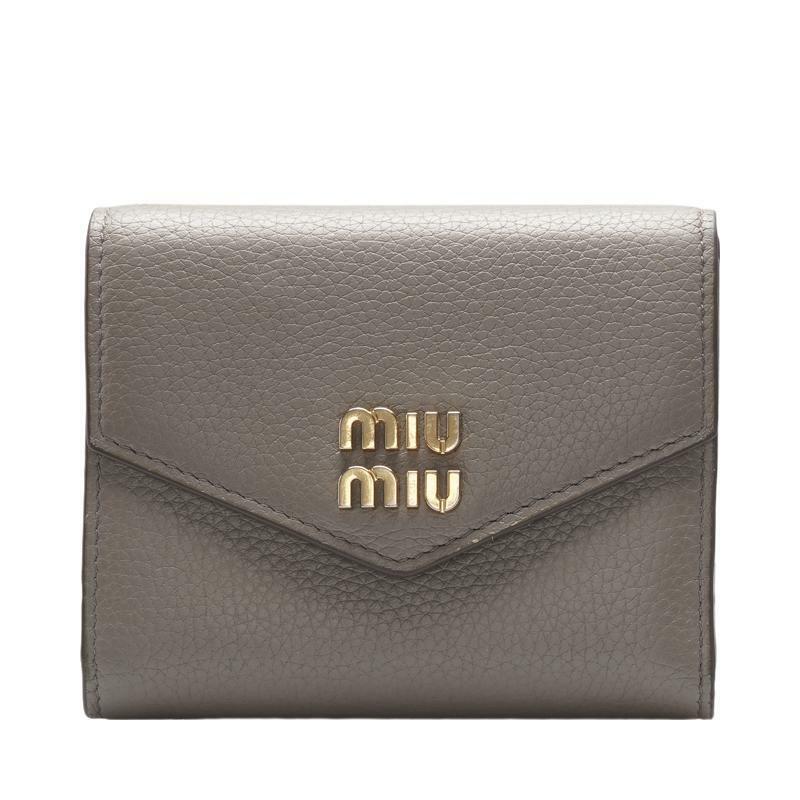 그레이 카프스킨 로고 플랩 여성 반지갑 5MH040 2DT7 F0572 - Miu Miu