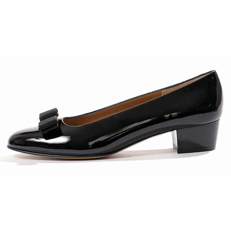페라가모 바라 VARA 유광 펌프스힐 블랙 0574572 - Salvatore Ferragamo