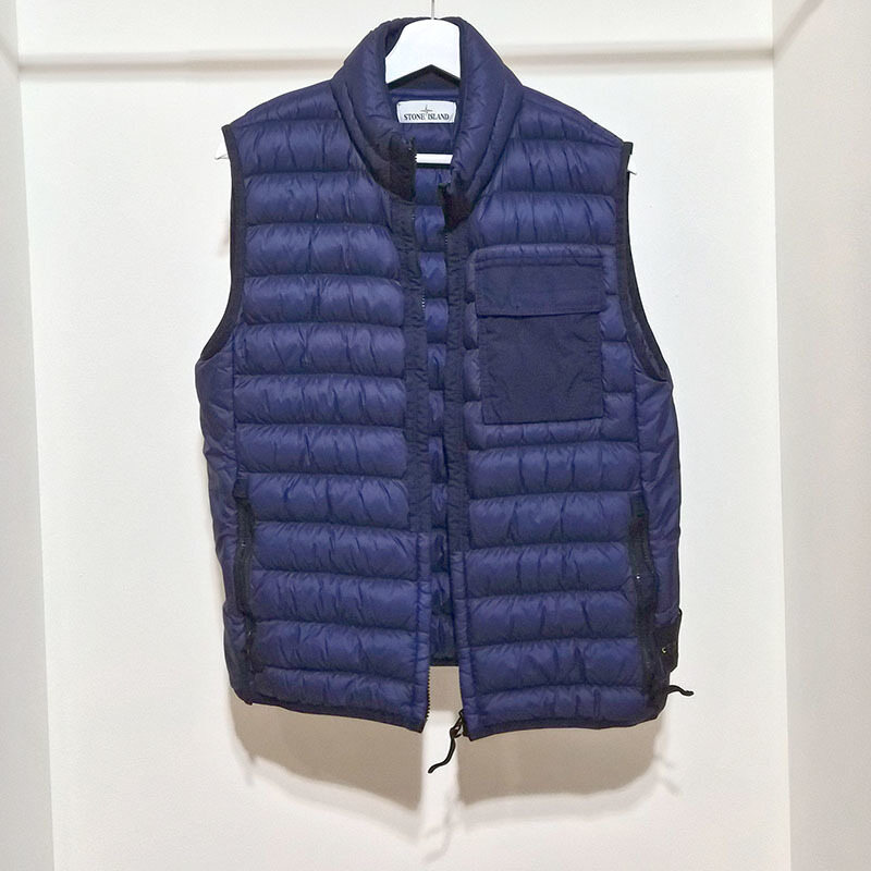 스톤아일랜드 가먼트 다이드 마이크로 얀 다운 패딩 베스트 L293101 - Stone Island
