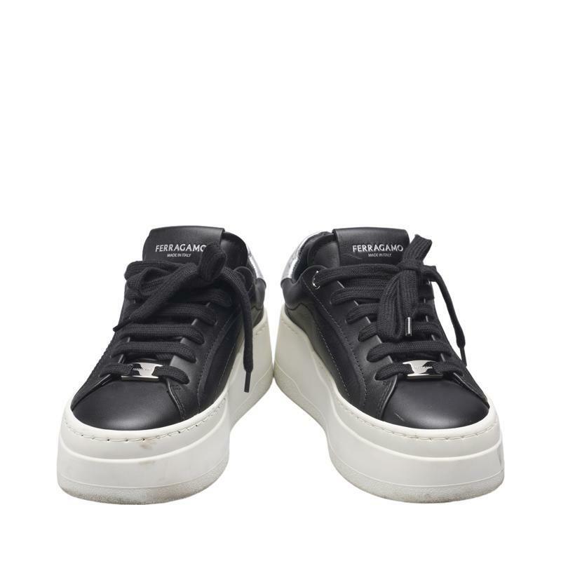 (230mm) 블랙 카프스킨 은장 로고 웨지 여성 스니커즈 - Salvatore Ferragamo