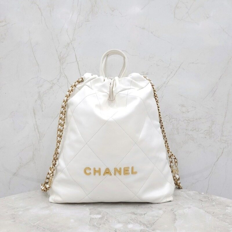 [럭스유] 샤넬 22백팩 스몰 화이트 금장 내장칩 AS3859 - Chanel