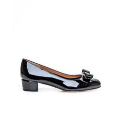 25FW 살바토레 페라가모 힐 펌프스 01B221591963 BLACK DOM 썸네일 2