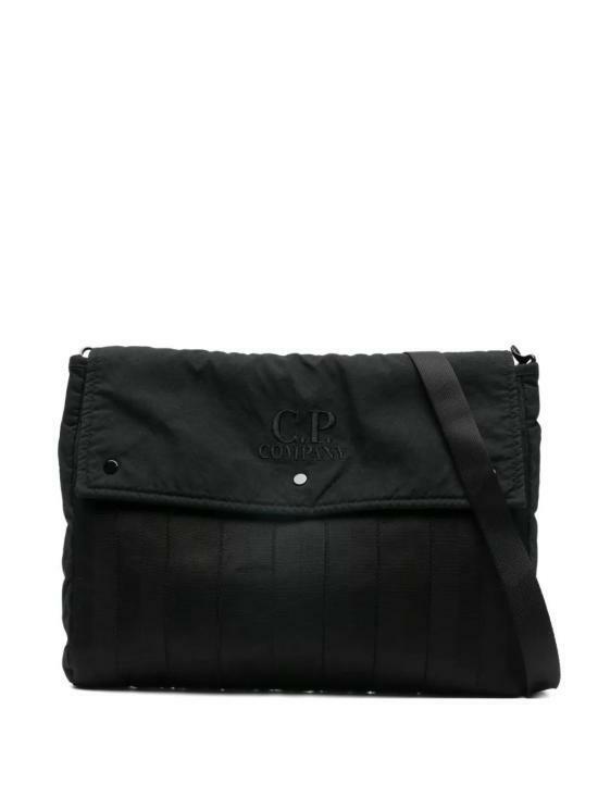 26SS 씨피 컴퍼니 크로스백 20CMAC052A005349G999 BLACK DOM - CP company