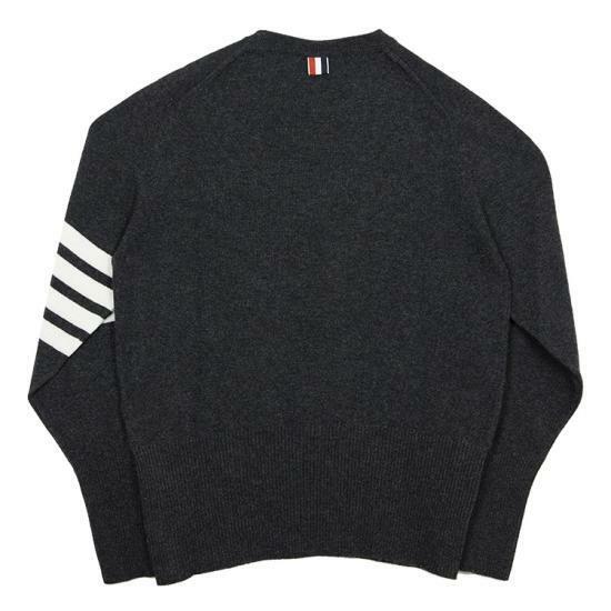 26SS 톰브라운 클래식 캐시미어 4바 풀오버 MKA001A00011022 - Thom Browne