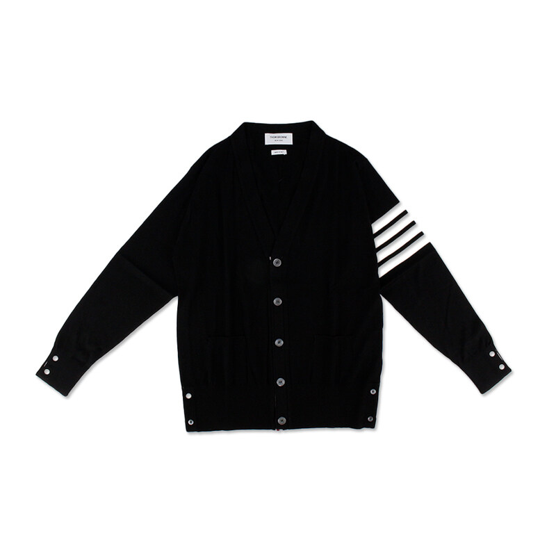 톰브라운 울 사선 클래식 남성 가디건 블랙 MKC002A Y1014 001 - Thom Browne