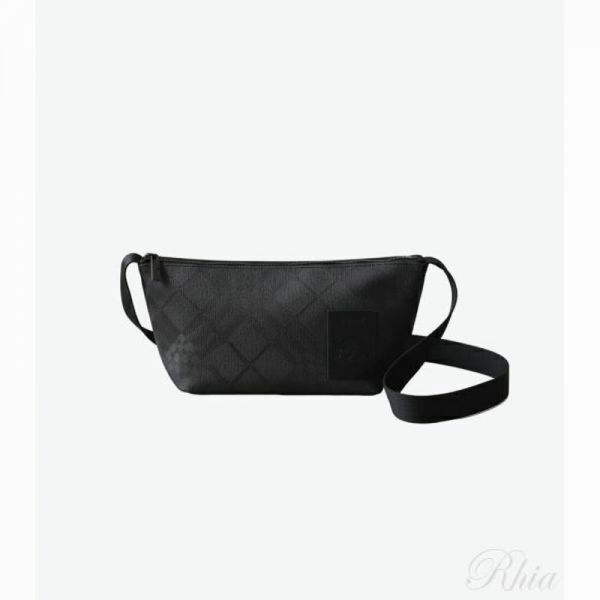 버버리 26SS 체스터 슬링 백 8119584 - Burberry