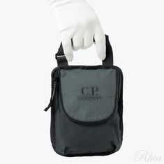 CP컴퍼니 플레인 페이퍼 터치 숄더백 19CMAC119A 110188G 978 썸네일 1