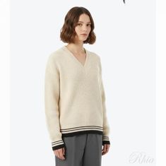 아미 26SS 립 울 브이넥 드 꾀흐 스웨터 UKS864 KN0161 136 썸네일 1
